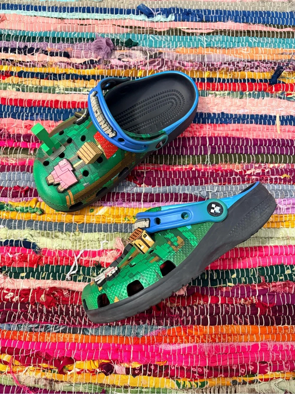 Minecraft x Crocs Classic Clogs – Juniors Size 3
